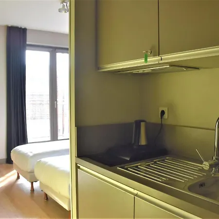 Res Lyon Dock Ouest, Lyon, Studio For 2 Pers شقة ليون